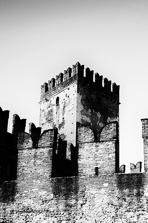 Adige, Bertazzoni, "Black & White", HDR, Italy, Nikon, UNESCO, Veneto, Verona, architecture, "castel vecchio", castle, clouds, colors, culture, details, history, river, scenic, sky, water