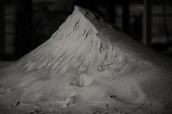 sand, " black & white", building, artistic, scenic, architecture, construction, shade