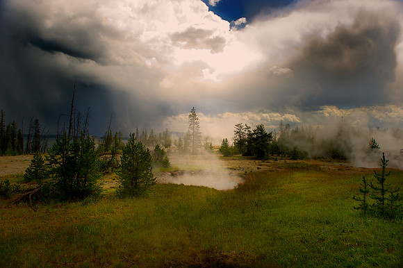 Old Faithful, geyser, Yellowstone, park, nature, steam, water, boiling, wildlife, scenic, landscape, colors, details, dawn, dusk, storm, rainbow, waterfall, river, rocks, forest, trees, stones, mud, b