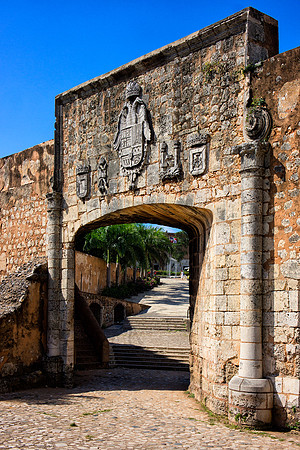 gate, fortress, "Santo Domingo" Colombo, bricks, details, architecture, history, America, structure