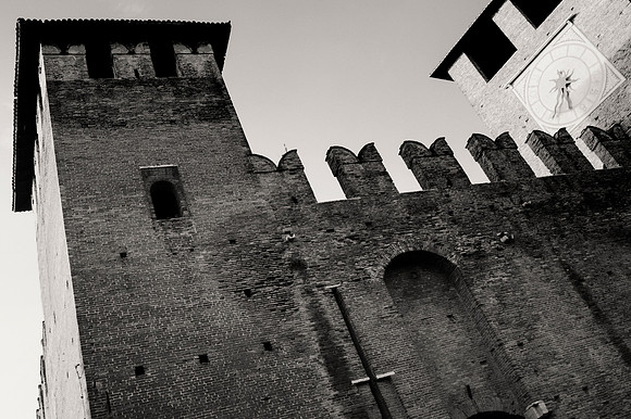 Adige, Bertazzoni, "Black & White", HDR, Italy, Nikon, UNESCO, Veneto, Verona, architecture, "castel vecchio", castle, clouds, colors, culture, details, history, river, scenic, sky, water