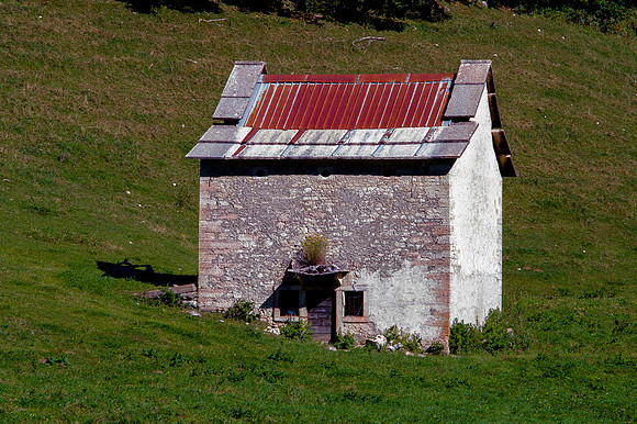 Old Mountain Ice House