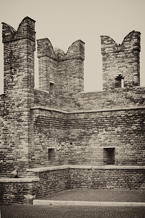 battlements, castle, history, defense, battle, medieval, " black & white", Bertazzoni, Nikon, bricks, rocks, knights, catapult,