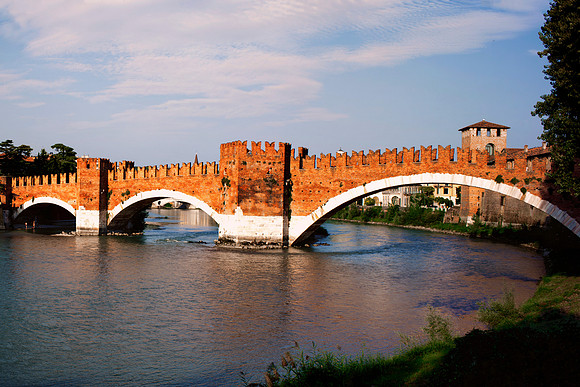 Adige, Bertazzoni, "Black & White", HDR, Italy, Nikon, UNESCO, Veneto, Verona, architecture, "castel vecchio", castle, clouds, colors, culture, details, history, river, scenic, sky, water
