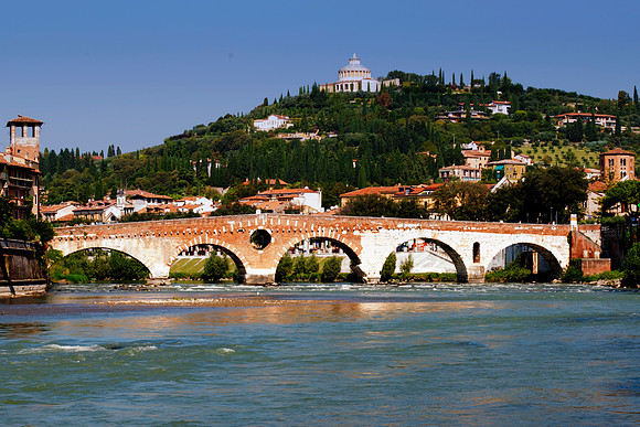 Adige, Bertazzoni, "Black & White", HDR, Italy, Nikon, UNESCO, Veneto, Verona, architecture, "castel vecchio", castle, clouds, colors, culture, details, history, river, scenic, sky, water, "Ponte Piet