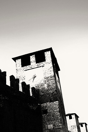 Adige, Bertazzoni, "Black & White", HDR, Italy, Nikon, UNESCO, Veneto, Verona, architecture, "castel vecchio", castle, clouds, colors, culture, details, history, river, scenic, sky, water