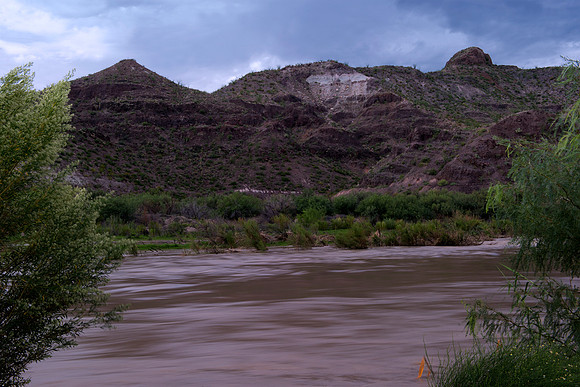 "Big Bend", "Big bend National Park", "Big Bend State Park", Texas, Mexico, USA, park, vacation, tourist, hiking, wildlife, bears, "mountain lion", deer, "mule deer", snake, rattlesnake, waterfall, fl