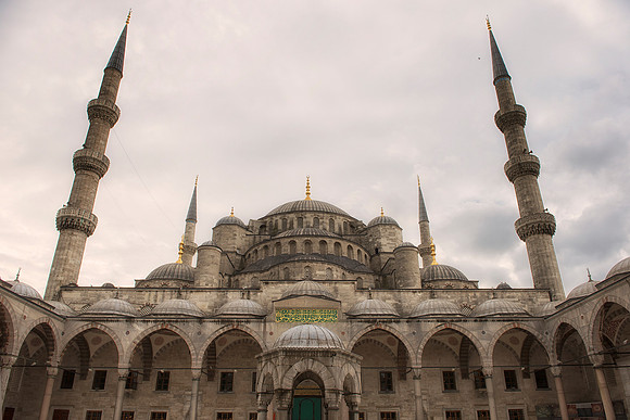 Asia, Bertazzoni, "Black Sea", Bosphorus, Europe, Islam, Istanbul, Mosque, Nikon, "Orient Express", Ottoman, "Blue Mosque", Sultan, Turkey, architecture, details, obelisk, sky, structure, minaret