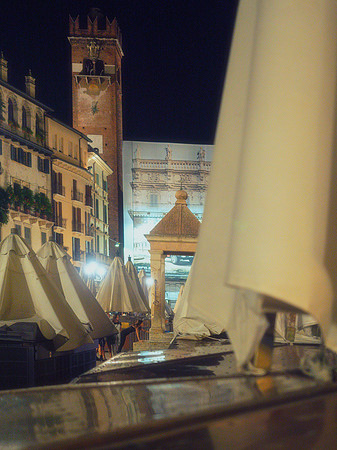 Piazza Erbe - Verona
