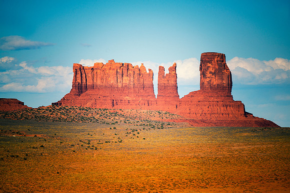 panorama, landscape, dunes, desert, vegetation, details, bertazzoni, sky, scenic, colors, clouds, rocks, "monument valley"