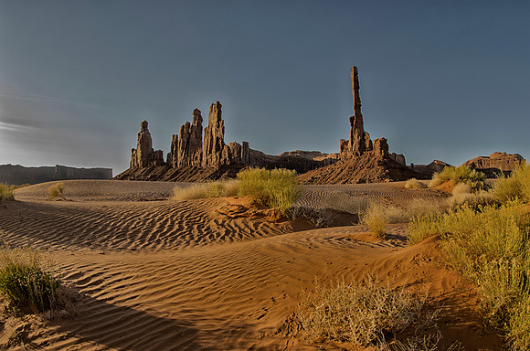 "Monument Valley", Arizona, sand, scenic, "New Mexico", scenic, USA, parks, sunrise, dawn, rocks, bertazzoni, "John Wayne", Hollywood, movies,
