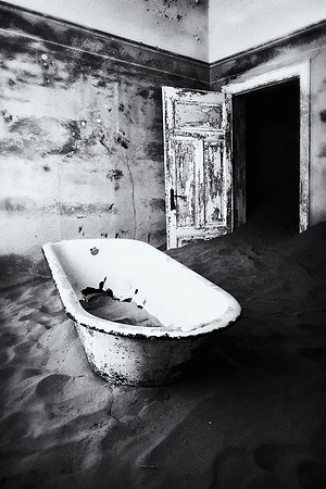 Bathtub