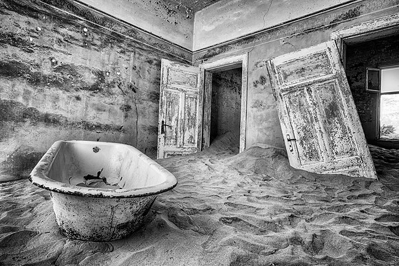 Bathtub