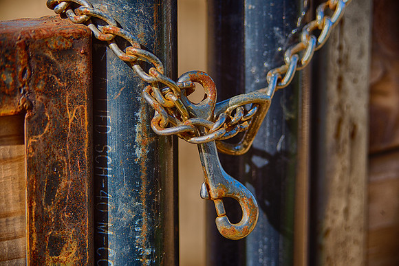 chain, HDR, bertazzoni, gate, fence, colors, structures, artistic, vibrant, rust, paint,