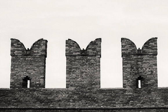 battlements, castle, history, defense, battle, medieval, " black & white", Bertazzoni, Nikon, bricks, rocks, knights, catapult,