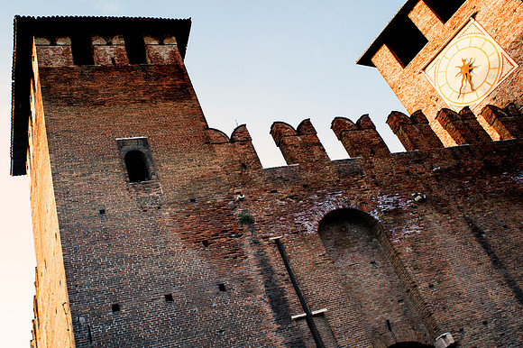 Adige, Bertazzoni, "Black & White", HDR, Italy, Nikon, UNESCO, Veneto, Verona, architecture, "castel vecchio", castle, clouds, colors, culture, details, history, river, scenic, sky, water